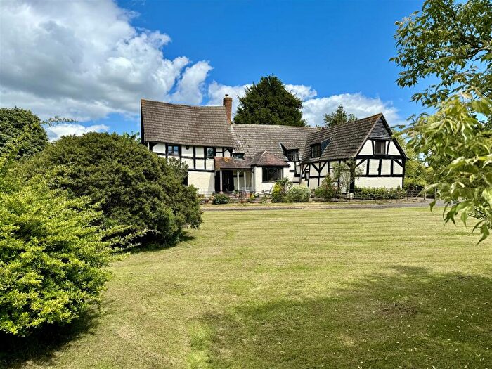 4 Bedroom Detached House For Sale In Swinley Lane, Corse Lawn, GL19