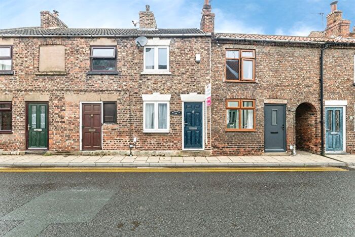 2 Bedroom Terraced House For Sale In Sherburn Street, Cawood, Selby, YO8