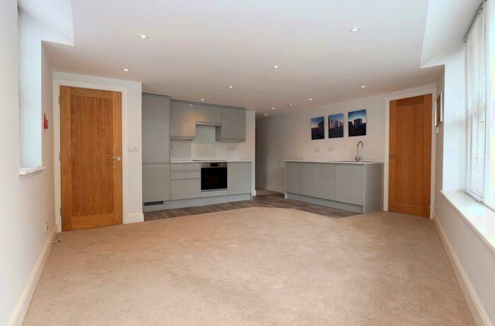 2 Bedroom Flat To Rent In The Avenue, Combe Down, Bath, BA2