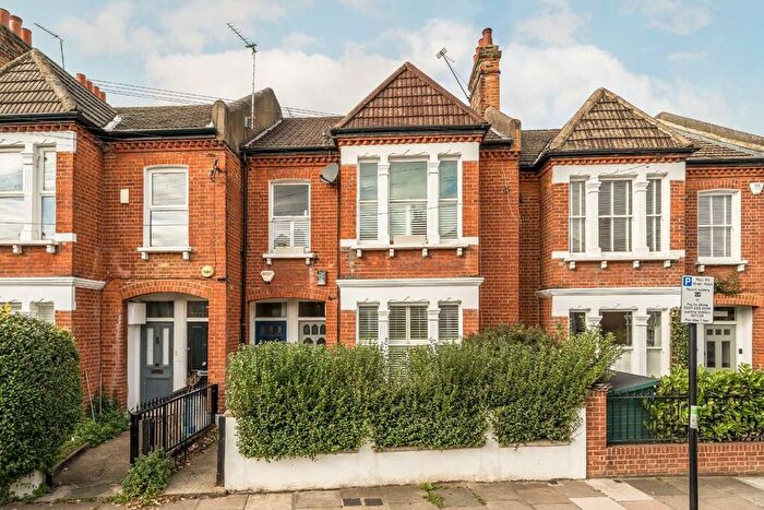 2 Bedroom Maisonette For Sale In Tenham Avenue, Balham, SW2