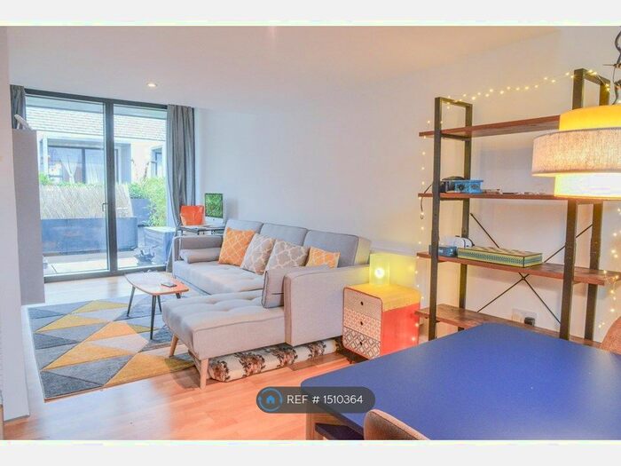 3 Bedroom Terraced House To Rent In Reservoir Street, Salford, M6