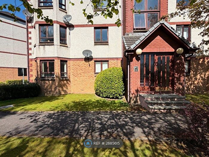 2 Bedroom Flat To Rent In Waverley Crescent, Livingston, EH54