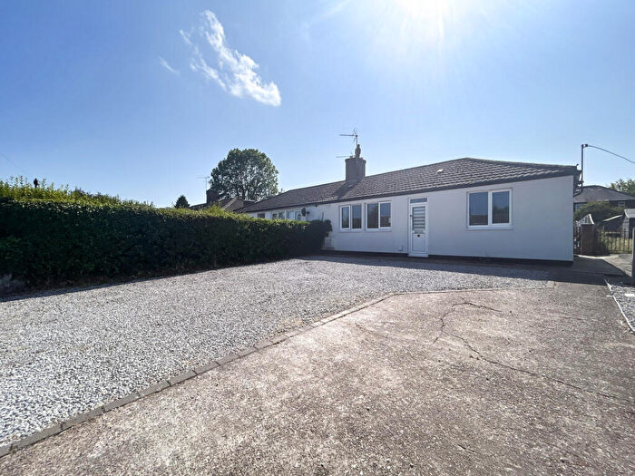 2 Bedroom Semi-Detached Bungalow For Sale In Rivelin Place, DN16