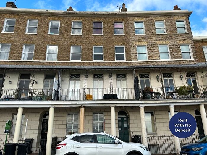 2 Bedroom Flat To Rent In Wellington Crescent, Ramsgate, Kent, CT11