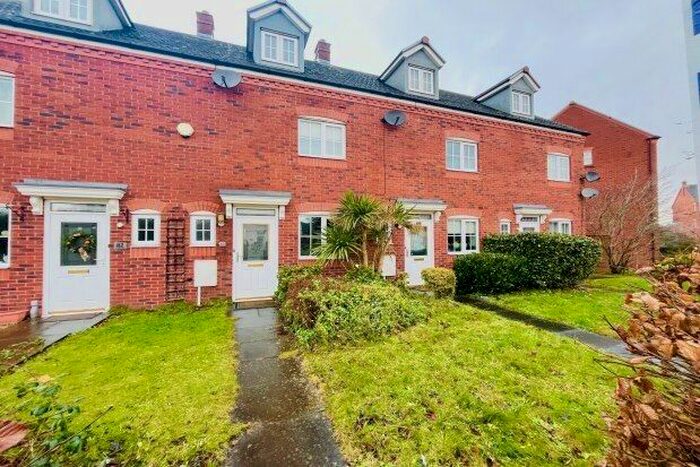 3 Bedroom Property To Rent In Sainte Foy Avenue, Lichfield, WS13