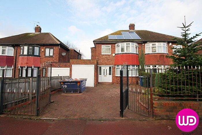 3 Bedroom Semi Detached House To Rent In Silver Lonnen, Newcastle Upon Tyne, NE5