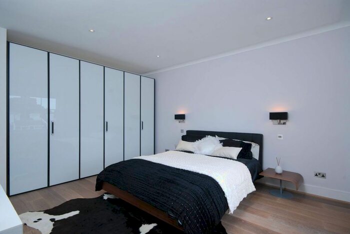 2 Bedroom Flat To Rent In Queens Gate Terrace, South Kensington, London, SW7