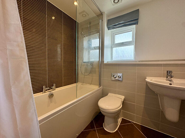 4 Bedroom Detached House For Sale In Oak Leaze, Bristol, BS34