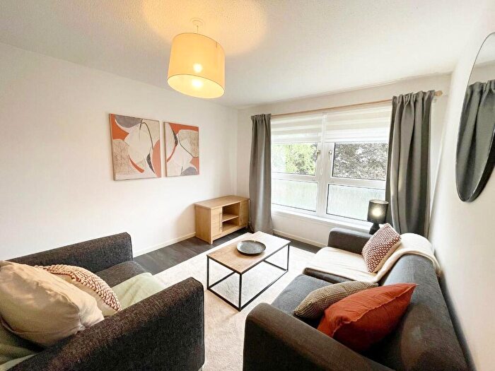 1 Bedroom Flat To Rent In Torphin Crescent, Greenfield, Glasgow, G32