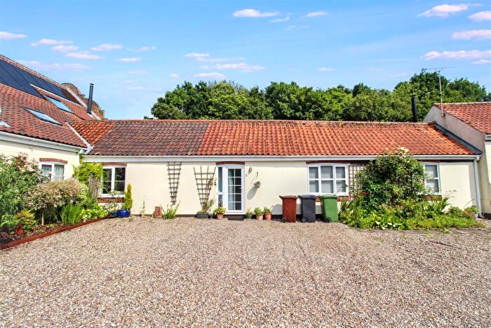 1 Bedroom Barn Conversion For Sale In Thwaite Common, Erpingham, Norwich, NR11