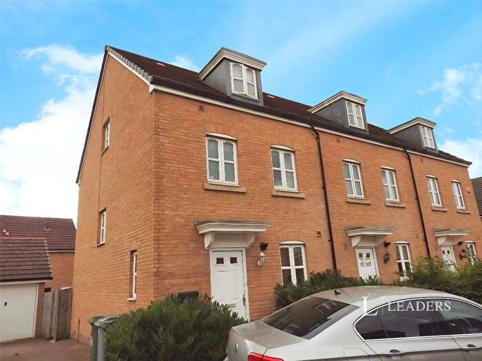 House To Rent In Banks Crescent, Stamford, PE9