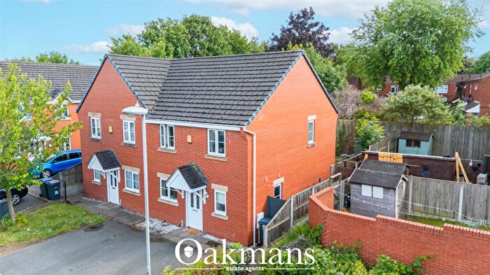 3 Bedroom Semi Detached House For Sale In Heartland Close, Birmingham, West Midlands, B18