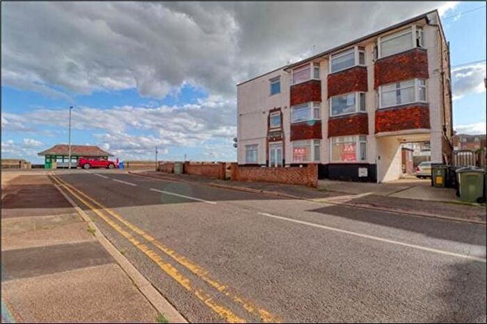 1 Bedroom Apartment To Rent In Walton On The Naze, CO14
