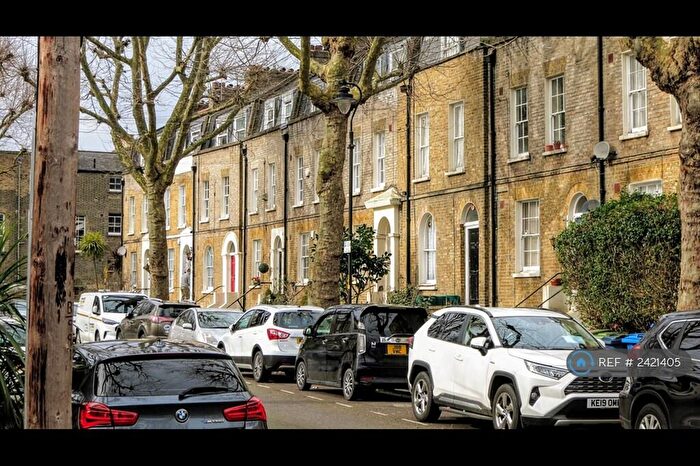 2 Bedroom Flat To Rent In Urlwin Street, London, SE5