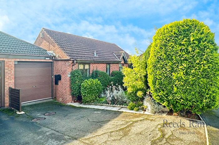 2 Bedroom Bungalow For Sale In Tabard Road, Eggborough, Goole, North Yorkshire, DN14