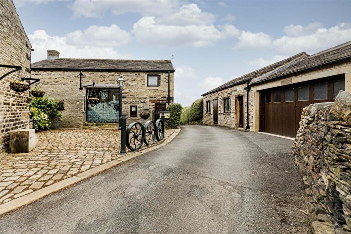 3 Bedroom Barn Conversion For Sale In Cold Hill, Berry Brow, Huddersfield, HD4