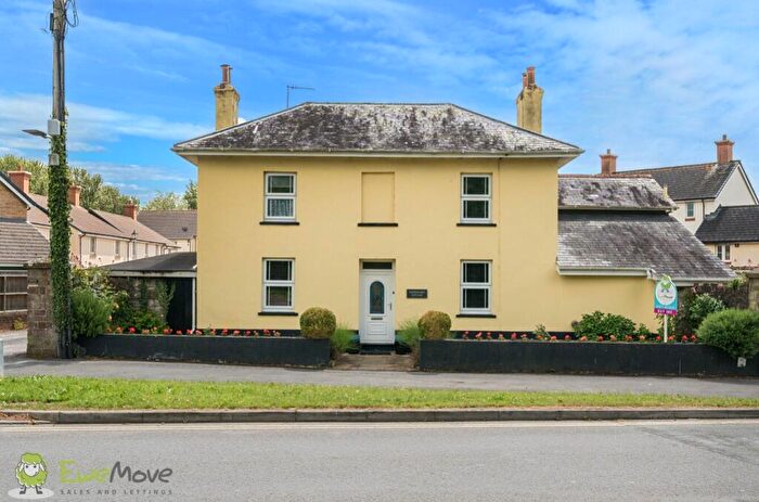 3 Bedroom Detached House To Rent In Youings Drive, Barnstaple, Devon, EX31