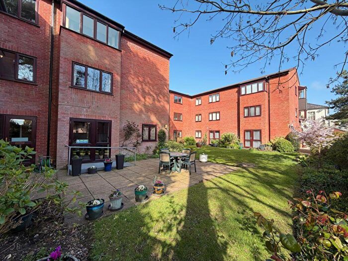 1 Bedroom Flat For Sale In Christchurch, BH23