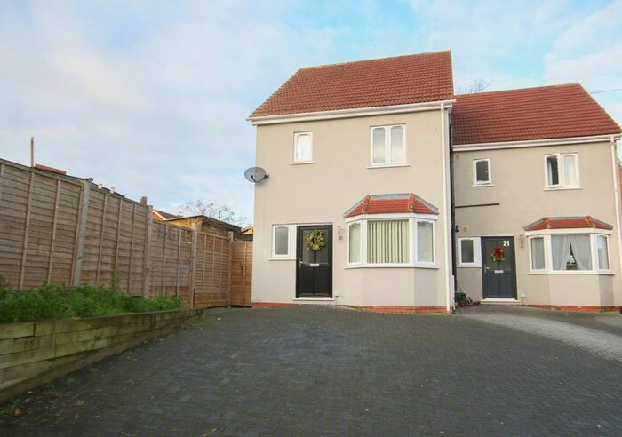 3 Bedroom Semi-Detached House To Rent In Arthur Street, Sittingbourne ME10