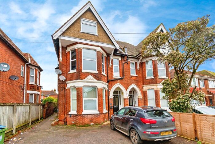 Flat For Sale In Howard Road, Southampton, Hampshire, SO15