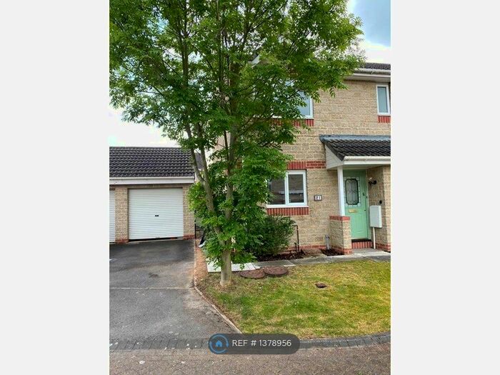 3 Bedroom Semi-Detached House To Rent In Forbes Close, Gloucester, GL4