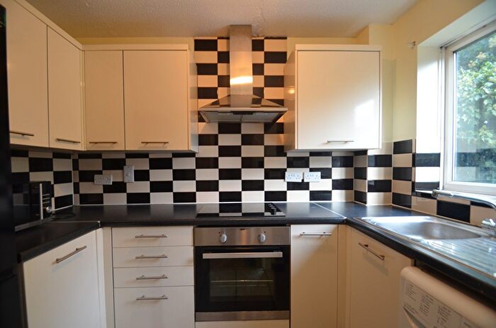 1 Bedroom Maisonette To Rent In Westland Close, Stanwell, Staines-Upon-Thames, TW19