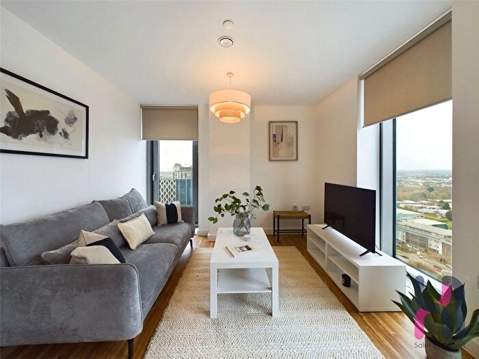 2 Bedroom Flat To Rent In Media City, Michigan Point Tower D, Michigan Avenue, Salford, M50