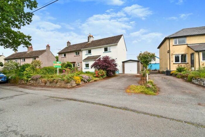 3 Bedroom Semi-Detached House For Sale In Broadstone Terrace, Catbrook, Chepstow, NP16