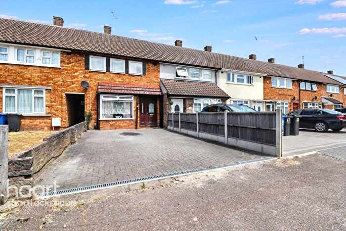 3 Bedroom Terraced House For Sale In Usk Road, Aveley, RM15