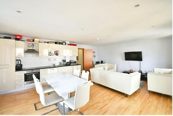 2 Bedroom Flat To Rent In Waterworks Yard, Croydon, CR0