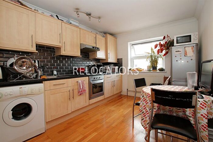 1 Bedroom Flat To Rent In Bethnal Green Road, London, E2