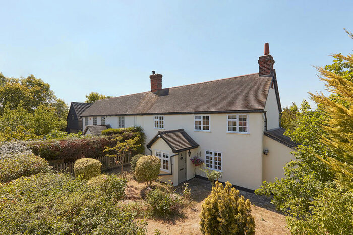 3 Bedroom Semi-Detached House For Sale In Carlton, Cambridgeshire, CB8