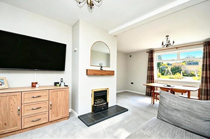 3 Bedroom Terraced House For Sale In Sherrin Way, Bristol, BS13