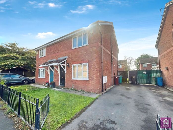 3 Bedroom Semi-Detached House For Sale In Burbridge Close, Manchester, Greater Manchester, M11