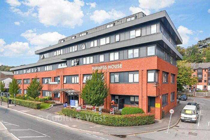 1 Bedroom Flat For Sale In Brighton Road, Redhill, Surrey, RH1