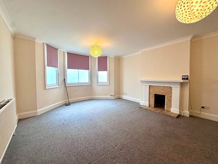 2 Bedroom Flat To Rent In Tisbury Road, Hove, BN3