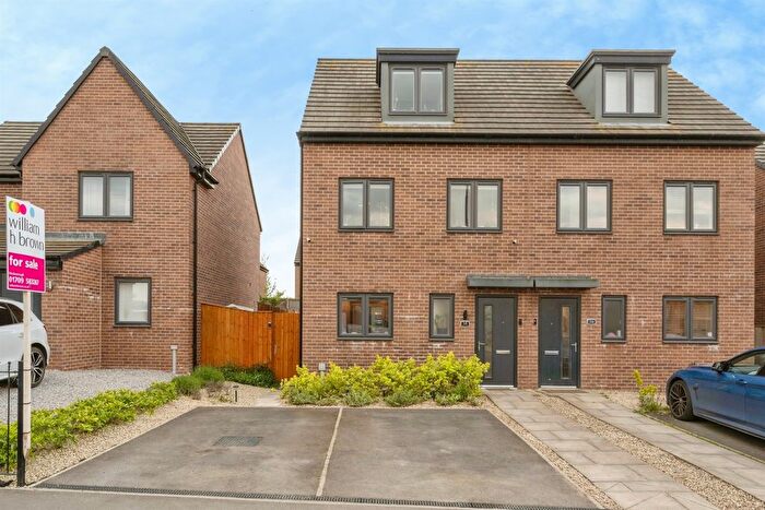 3 Bedroom Semi-Detached House For Sale In Lingamoor Leys, Thurnscoe, Rotherham, S63