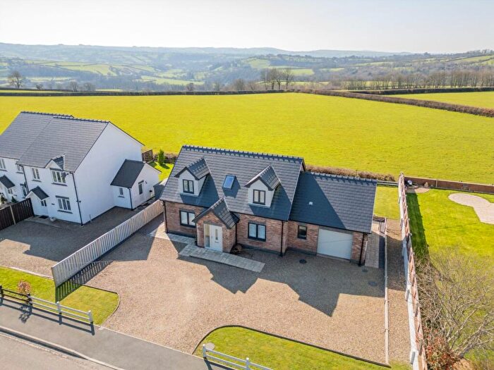 3 Bedroom Bungalow For Sale In Llyn Y Fran Road, Llandysul, SA44