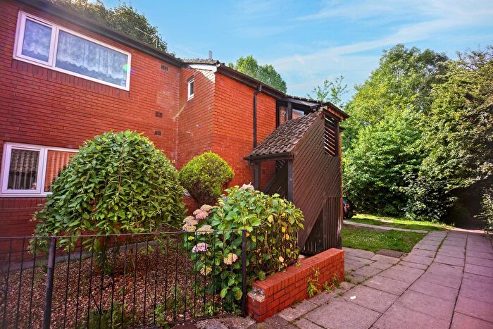 2 Bedroom Flat For Sale In The Hove, Murdishaw, Runcorn, WA7
