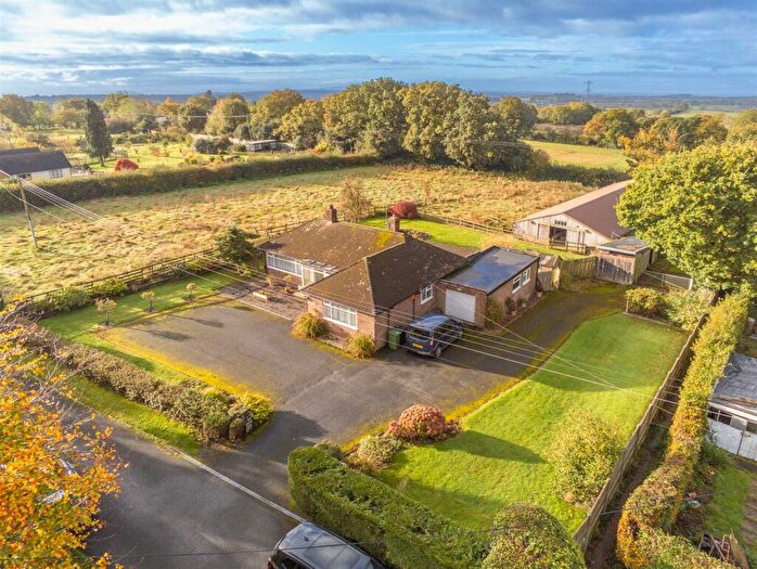 2 Bedroom Detached Bungalow For Sale In Brandheath Lane, Astwood Bank, Redditch, B96