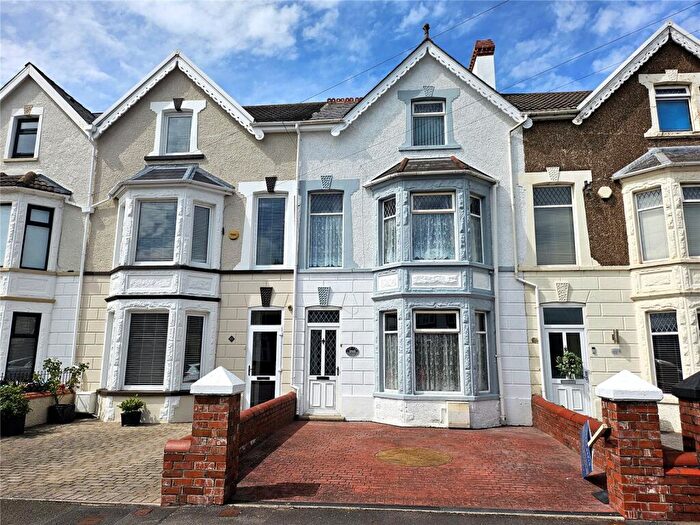 5 Bedroom Terraced House For Sale In New Road, Porthcawl, CF36
