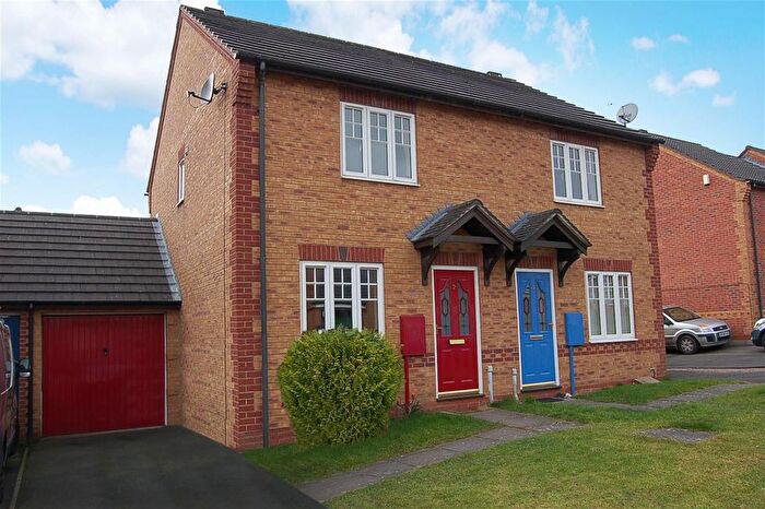 2 Bedroom Semi-Detached House To Rent In Cornhampton Close, Redditch, B97