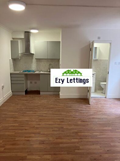 Studio To Rent In Bensham Grove, Thornton Heath, CR7