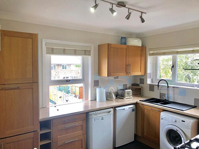 2 Bedroom Maisonette To Rent In Southgate, RH11