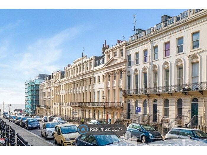 Studio To Rent In Oriental Place, Brighton, BN1