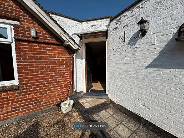 4 Bedroom Flat To Rent In London Road, Headington, Oxford, OX3