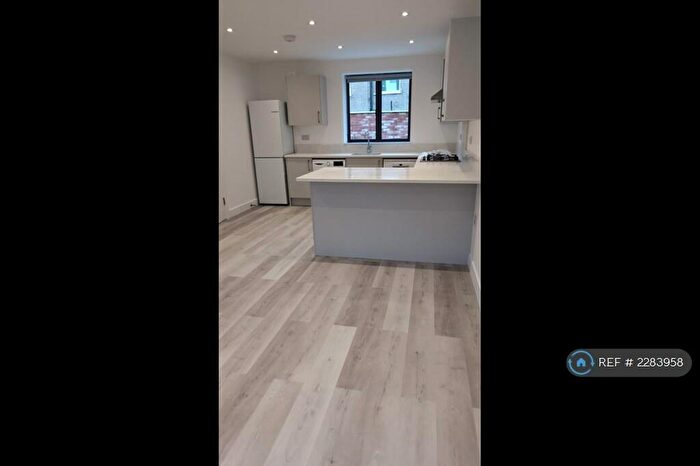 1 Bedroom Flat To Rent In Rosslyn Crescent, Harrow, HA1