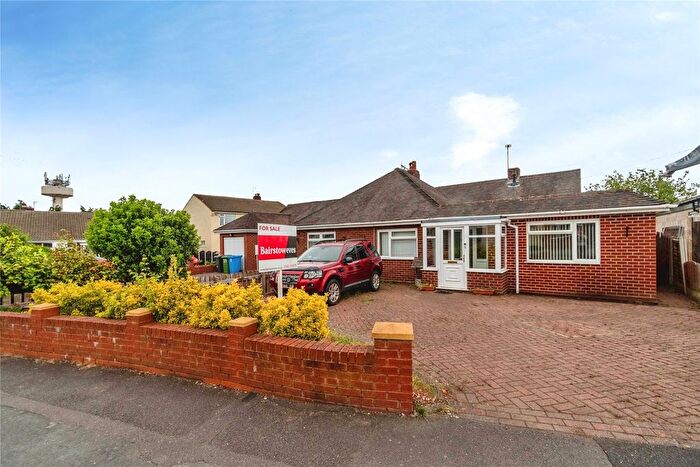 2 Bedroom Bungalow For Sale In Olde Hall Lane, Great Wyrley, Walsall, Staffordshire, WS6