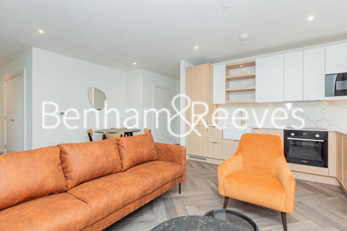 1 Bedroom Apartment To Rent In The Hyde, West Hendon, NW9