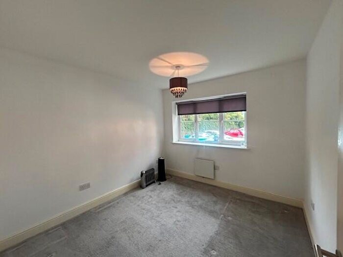 2 Bedroom Apartment To Rent In Plains Road, Nottingham, Nottinghamshire, NG3